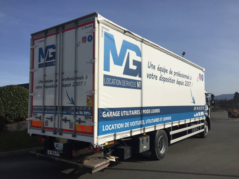 louer un camion 4x2 tauliner dans l'ouest lyonnais